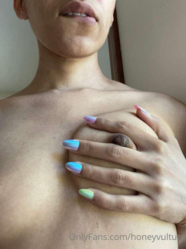 Anyone got a nail fetish?