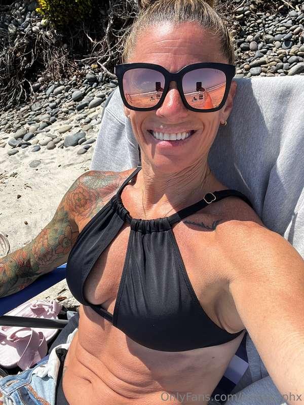 Follow my wife and I for some fun 🤩 