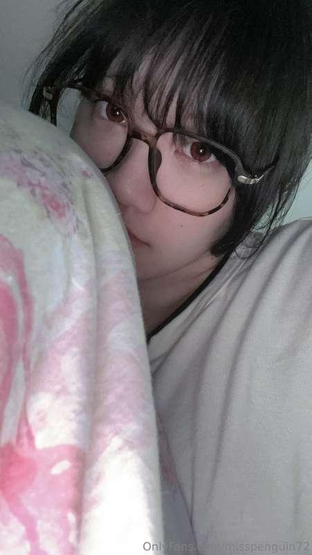 是不是還沒給你們看過居家又素顏的企鵝⋯⋯⋯偷偷給你們看⋯⋯喜歡嗎？
