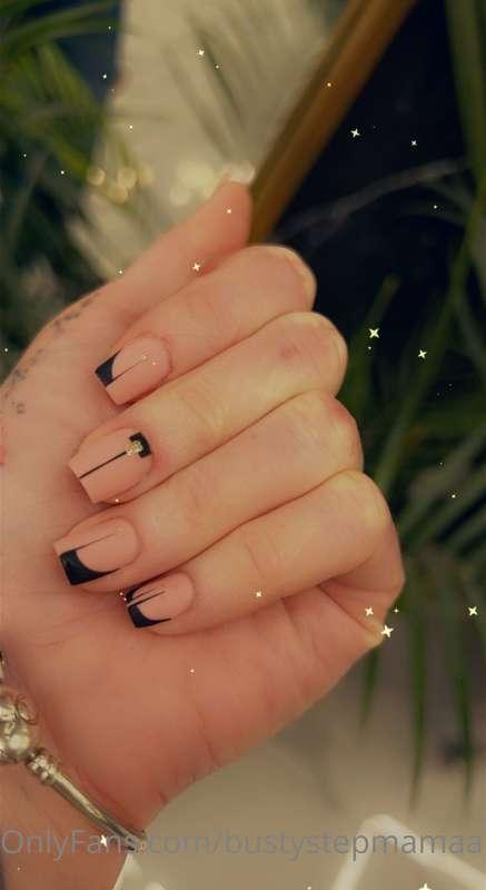 Like my nails?