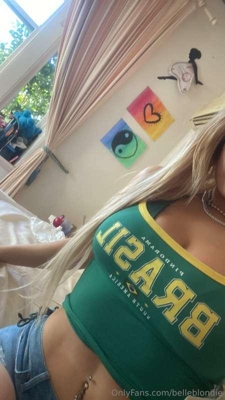 which team do u root for? 😜