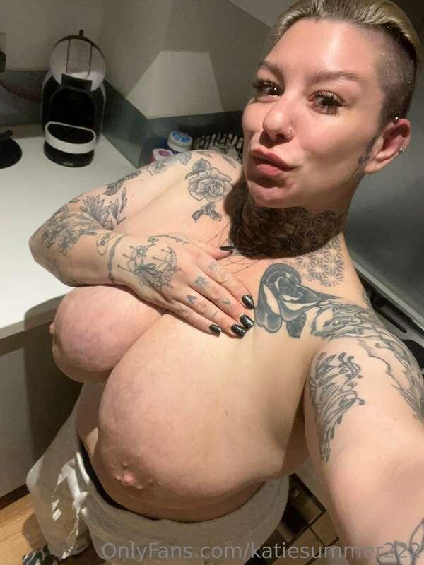 Evening tits out 😈