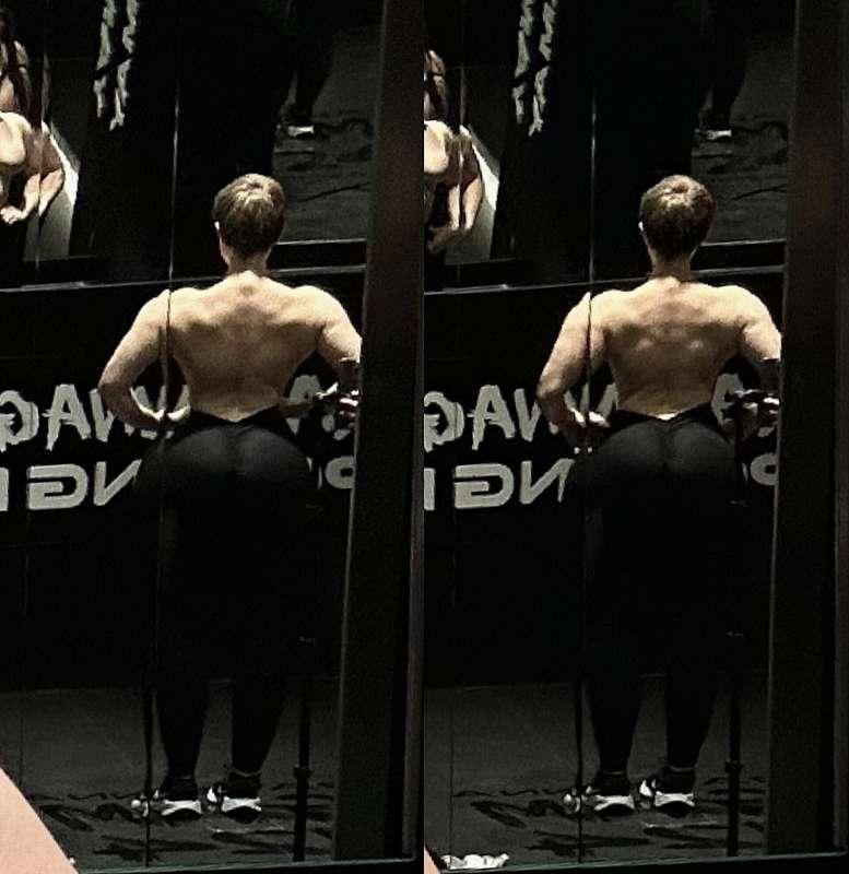 What do you think of my back? 😏