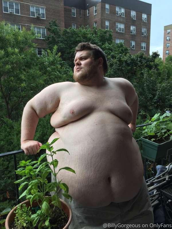 My first ever fat guy photoshoot, taken by my roommate in 20..