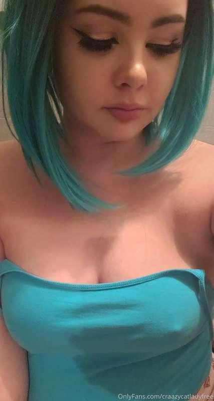 Sub to my paid account for nakeedd tiddys 😳😉 www.onlyfans.co..