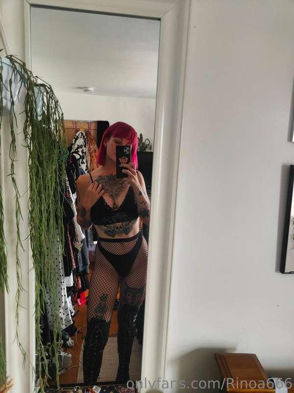 The underneath of my outfit for dinner last night 😇
