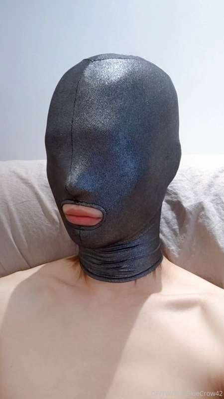 Bought a new hood...I think I can make something new...
买了个新..
