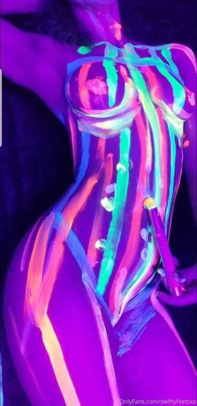 I am a cosmic being of light, hell bent on making a mess 🌌🌈😈..