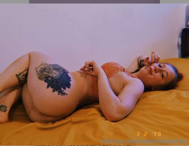 🍒 Piccola moglie ungherese hot 🍒Entra nel mio mondo sensuale..