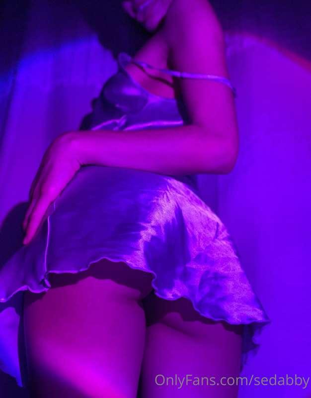 Sooooo I have a butt plug in but right now but you can only ..