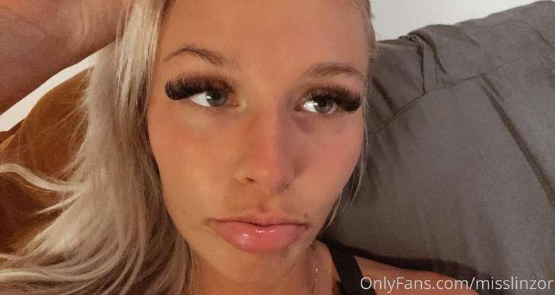 Sorry I have no makeup and have slept for 2 days… was in the..