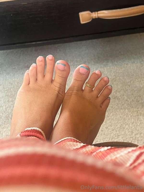 Don't forget I have a foot fetish page called @lantaland and..