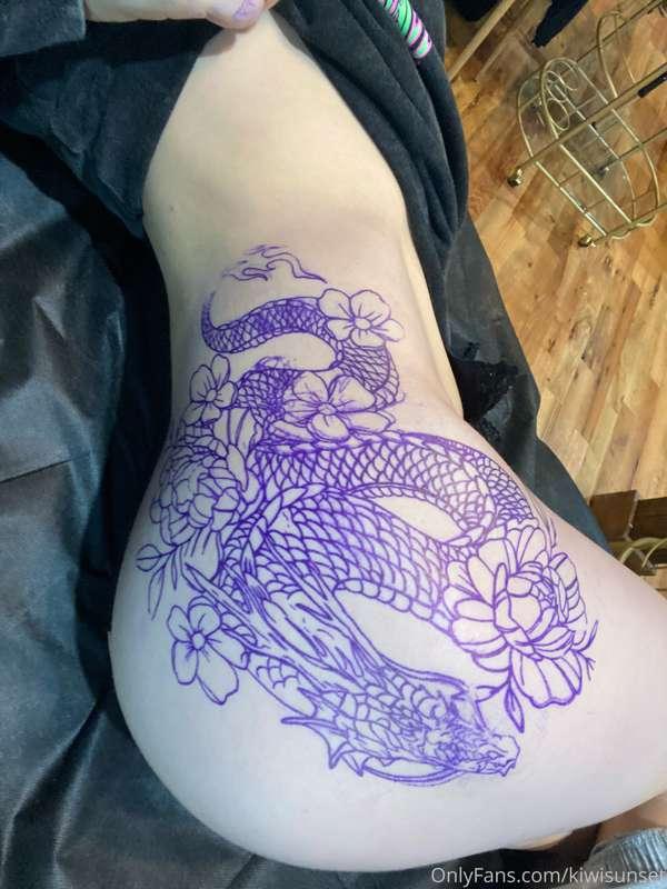 what’s up Onlyfans? im getting a traditional Chinese dragon ..