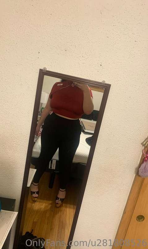 Cute fit?🤔 
#thicc #stripperheels #thiccaf