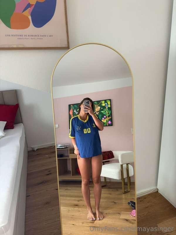 mayasinger image #0