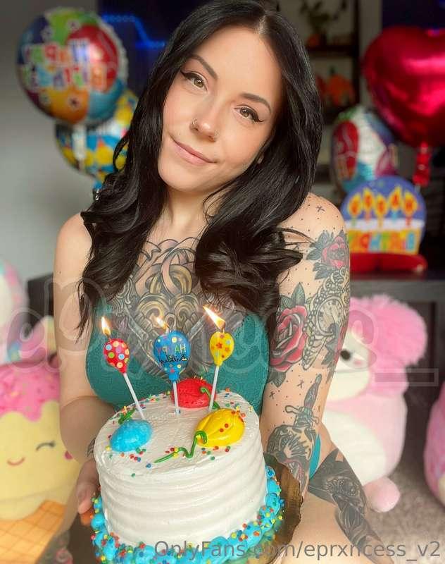 🎈🎁🎂 HAPPY BIRTHDAY TO ME 🎂🎁🎈

March 28th is my birthday and ..