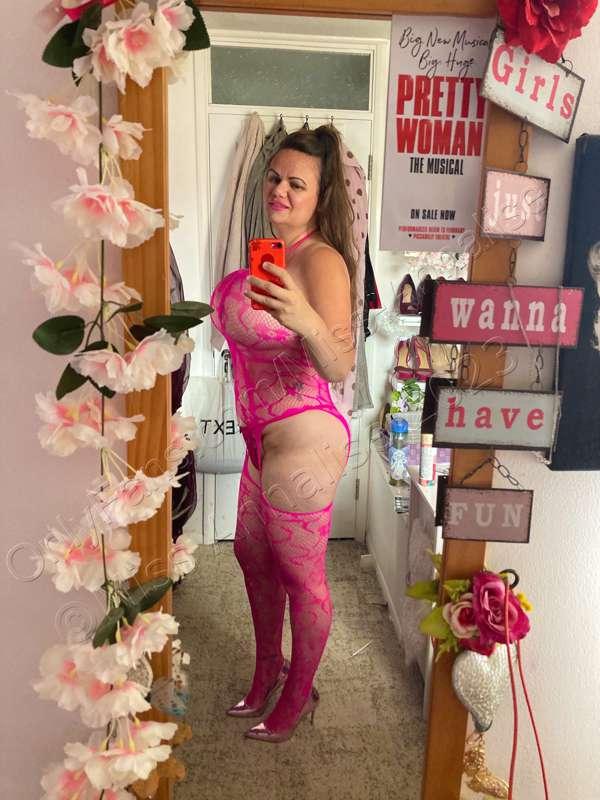 missannaliseuk image #0