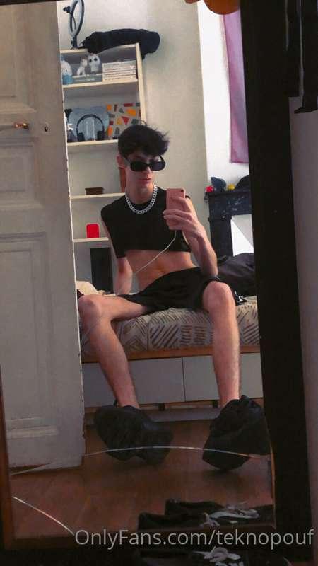 Ootd for pride 😏