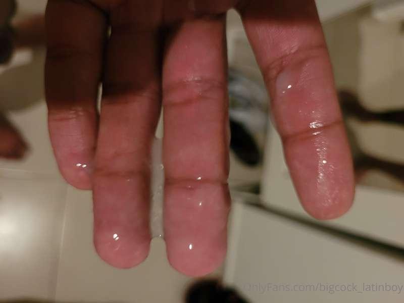 do you want to take my cum? talk to me on DM 😇