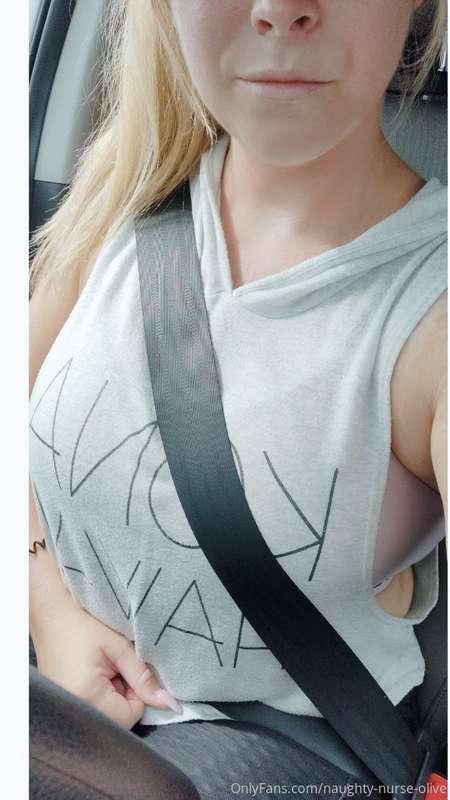 Sweaty gym boobs