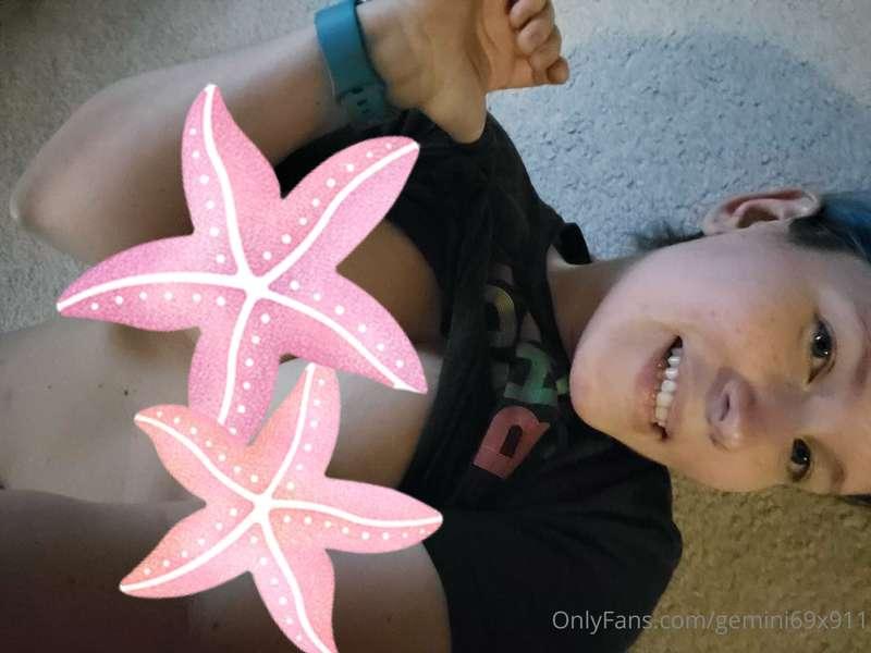 Sorry I missed Titty Tuesday!! Here ya go!
Catching up on hu..