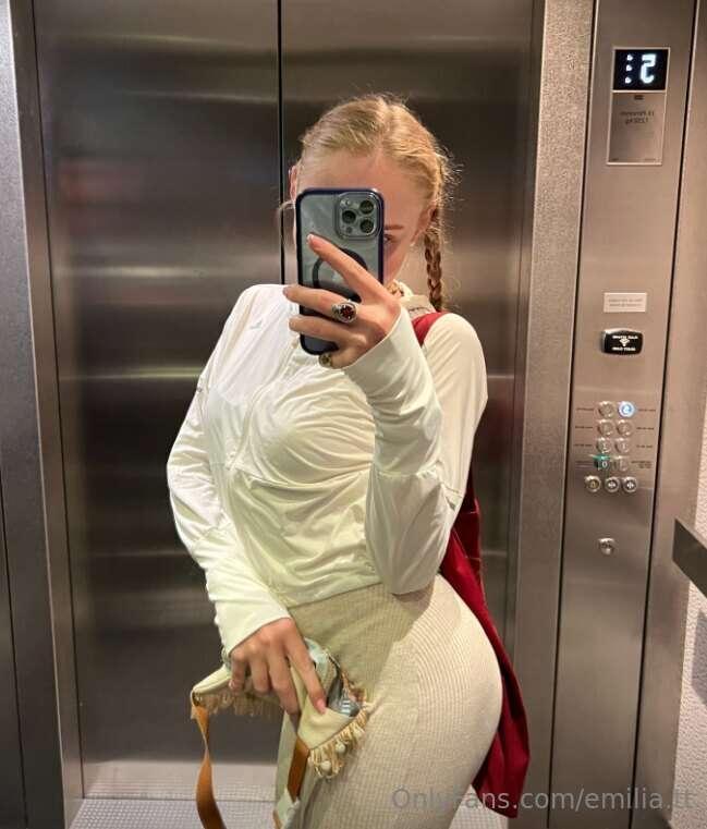 😍Decided to start my morning with a jog… to the bakery, haha..