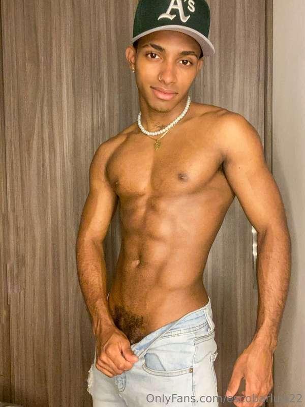 escobarluis22 image #2