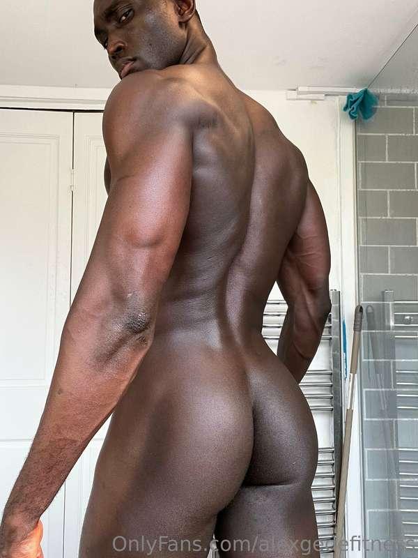 Back day. Not butt day. You you want to burry your face in d..