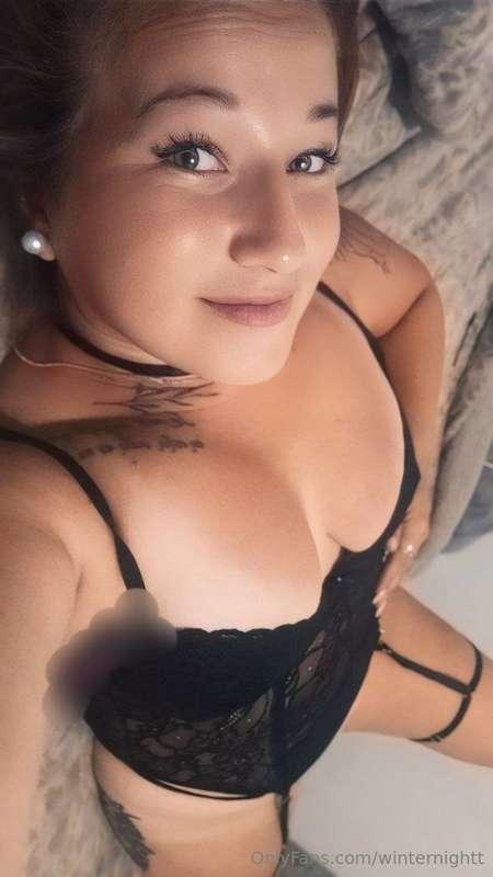 @tamihottThe hottest busty is ready to fulfill your 𝐟𝐚𝐧𝐭𝐚𝐬𝐢𝐞..