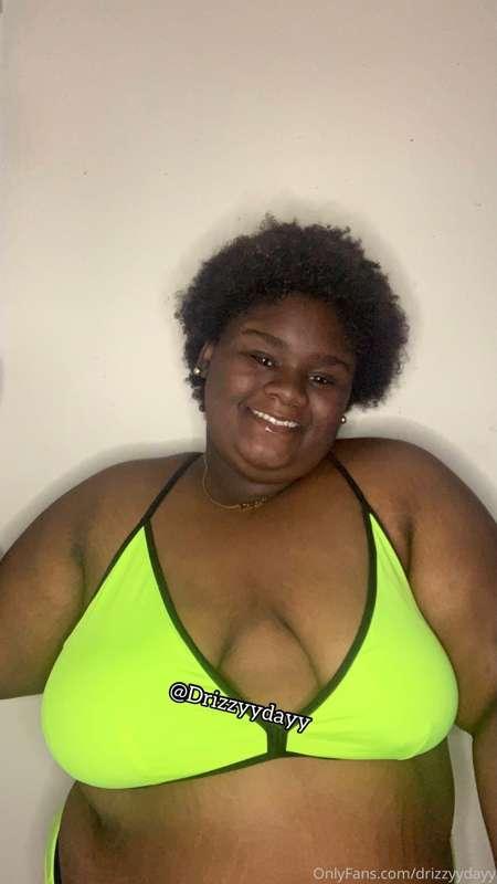 What’s your favorite thing about me?☺️💚