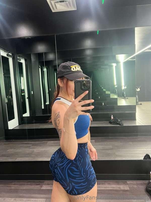 sunday morning booty