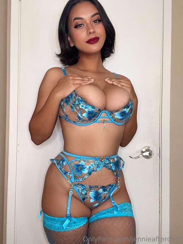 CUM show me some love 😍💦🩵