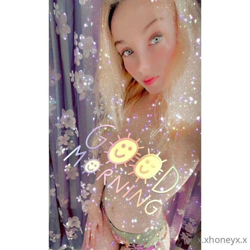 https://onlyfans.com/kumdropgurl
In the mood to drain some b..