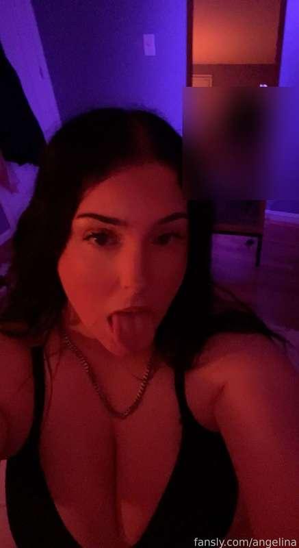 see the front and the back 🥵🔥💦❤️ bending over for u #thong #petite #booty #ass #young #fyp 