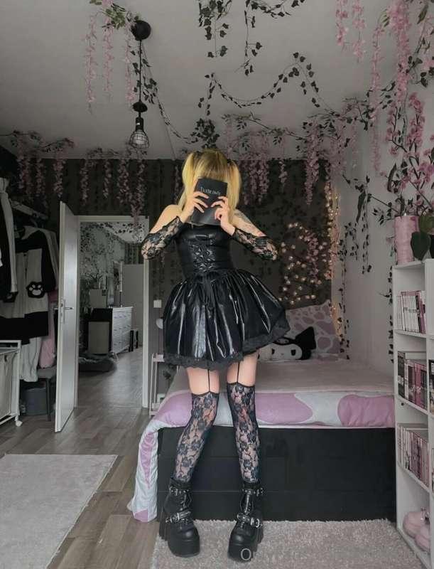 Hihi 🫣🖤