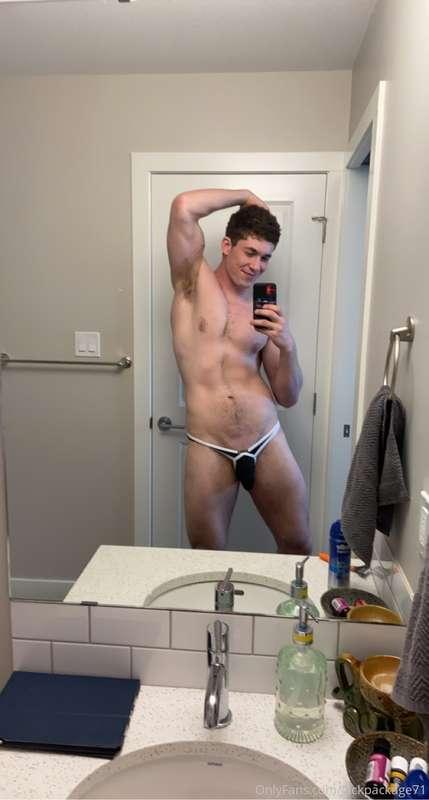 Look at the underwear and amazing sub got me!!! Gonna be tak..