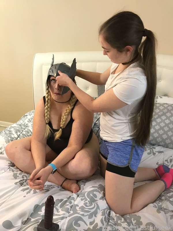 More behind the scenes!

#FYP #BBW #blonde #cosplay #behindthescenes #dildo #dildofuck