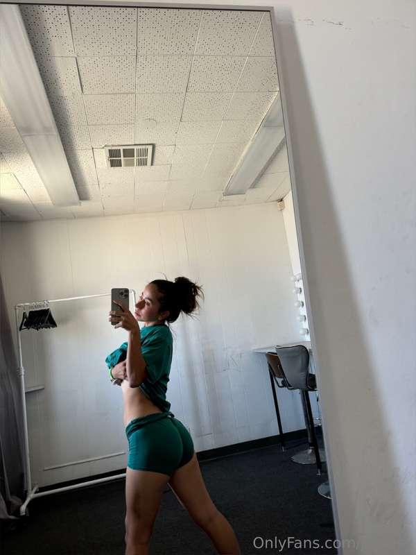 Work out with me? 💪