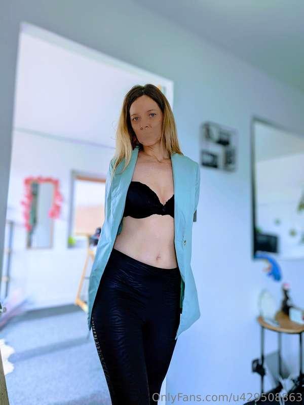 Tu aimes ce ruban adhésif ?#bondage#fetish#me