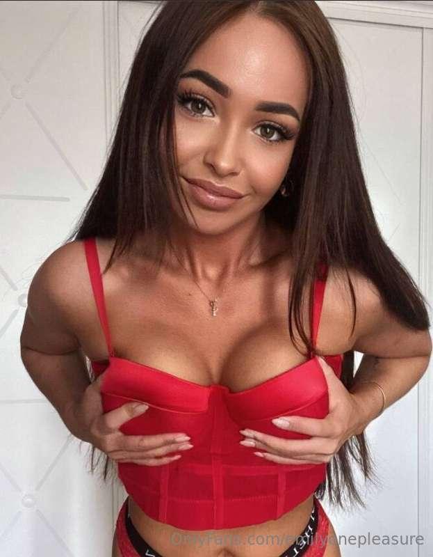 🔞 SUBSCRIBE @julie_melons She is waiting for you 🔞    
   
H..