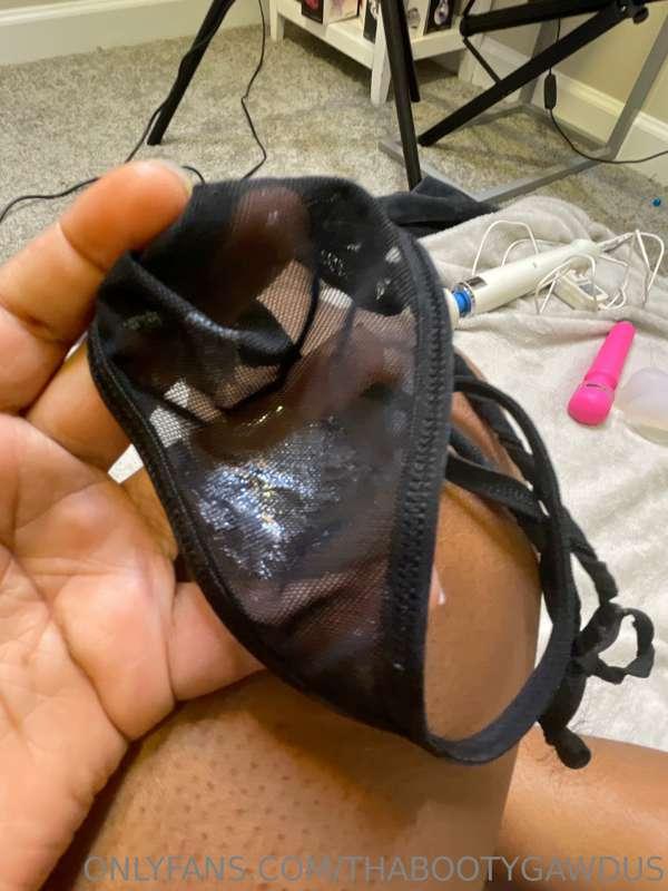 I just recorded a pillow humping video in these. 🤭💦 If you w..