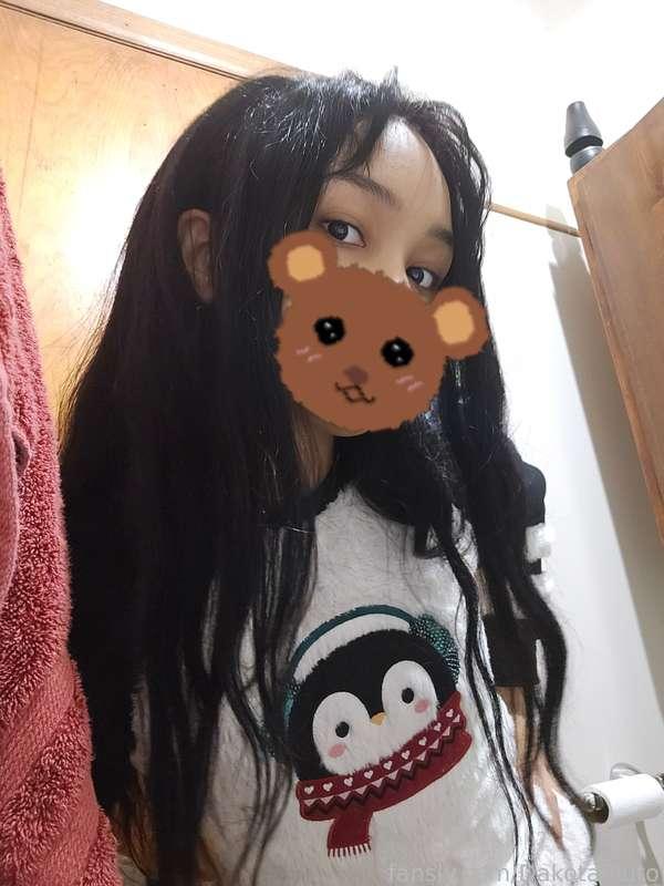 Bigg bundle comin up :33

#teen #petite #barelylegal #young #babyface #asian #teenager #18yo #pussy #shower #schoolgirl
