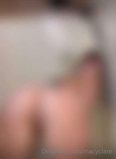 Fully nude shower video where I shake my ass for you 😏 can y..