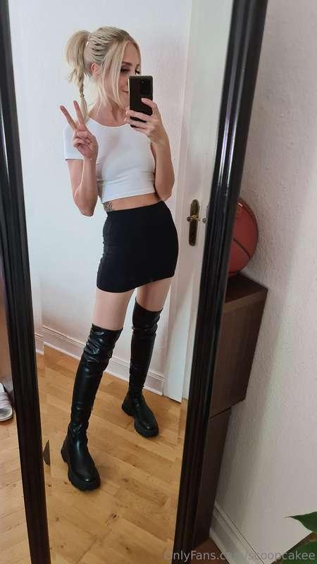 Have a wonderful night Onlyfans! Don´t forget you can see so..