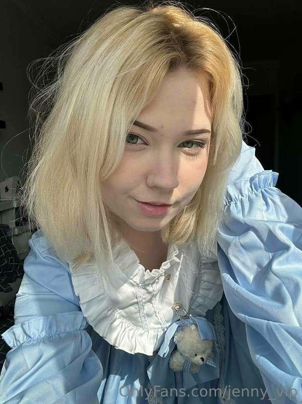 Your princess at the ball and in the evening in your chamber..