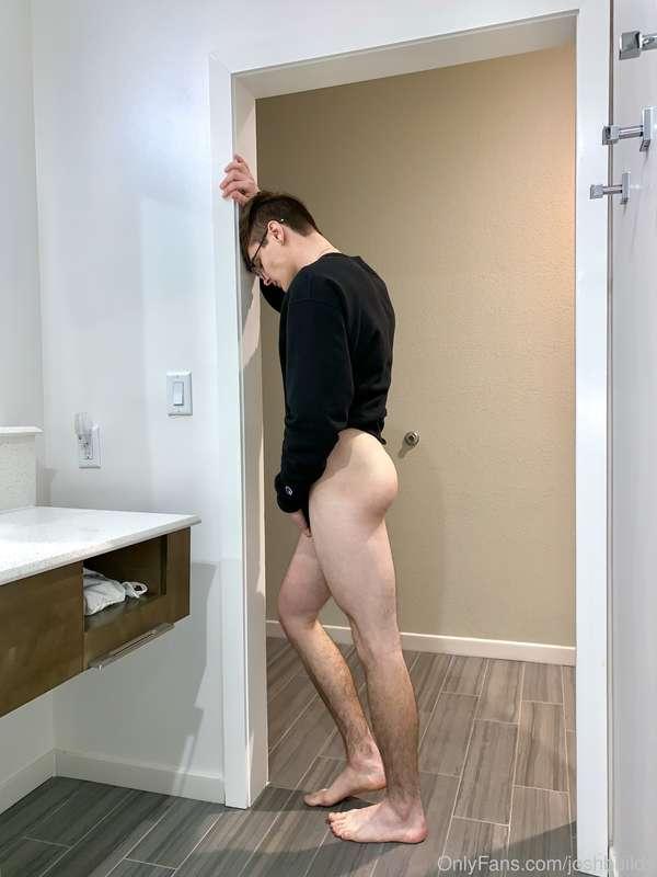 One of my all time favorite pictures, my ass looks so good! ..