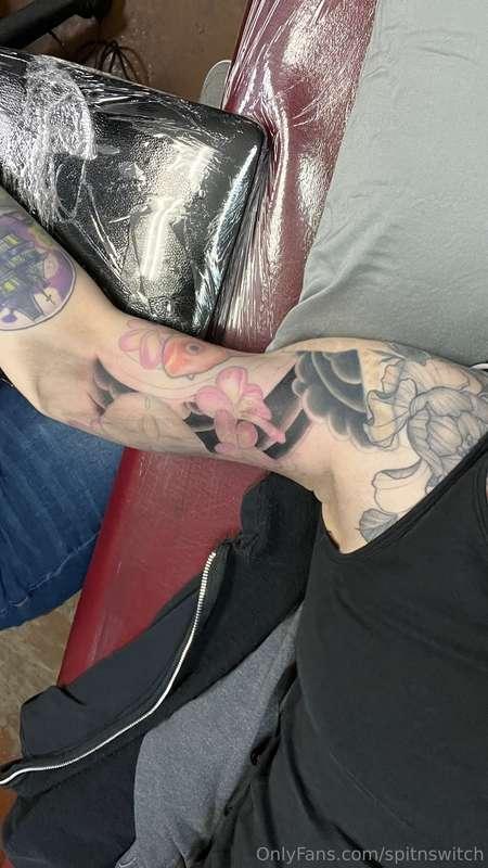 I got tattooed yesterday and all I managed was this one, sem..