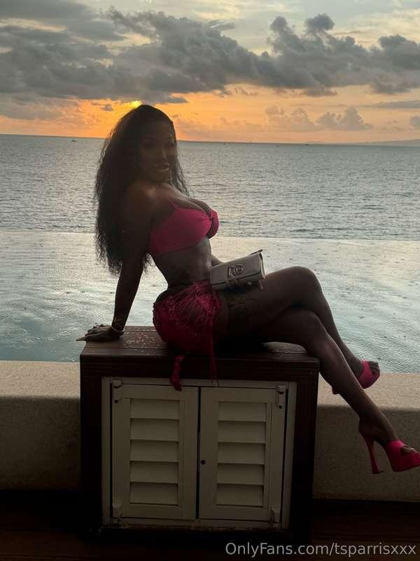 Sunset on a Sunday... perfect weekend 🌅