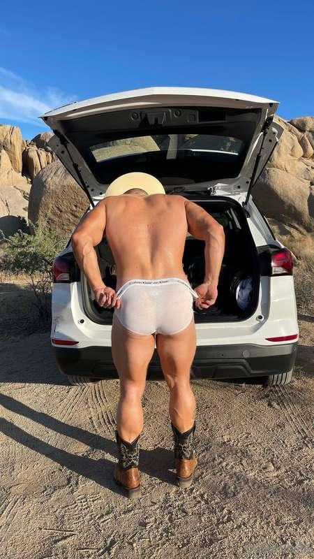 swipe for me to drop my briefs + DM me if you want the pair ..