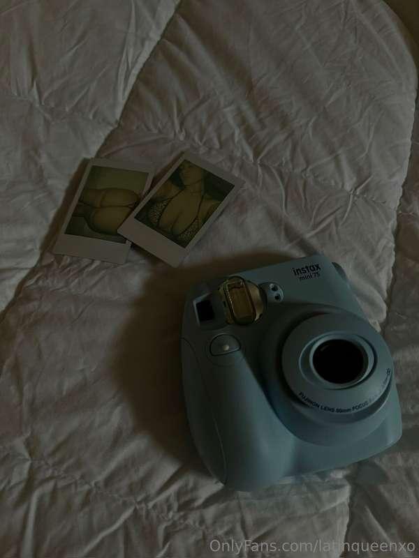 Tip me $20 and i’ll send u custom polaroids made just for u...
